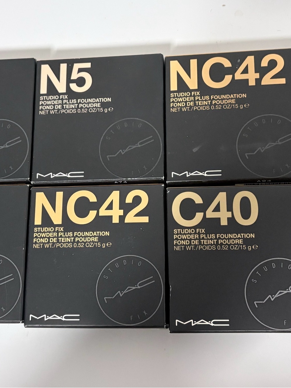 MAC Studio Fix Powder Plus Foundation - NC42 / C40 / N5